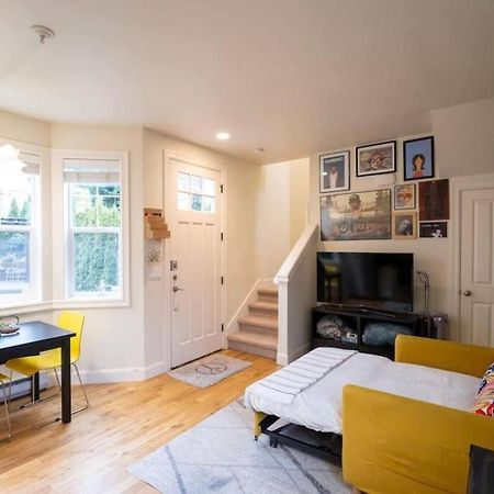 فيلا Adorable Cozy House With Parking And Loft! سياتل المظهر الخارجي الصورة