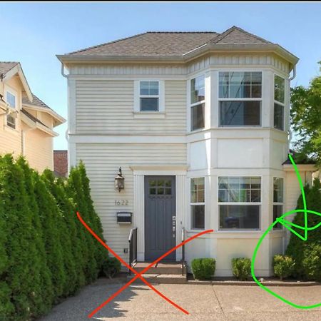 فيلا Adorable Cozy House With Parking And Loft! سياتل المظهر الخارجي الصورة