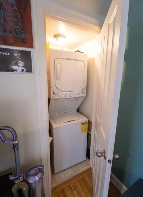 فيلا Adorable Cozy House With Parking And Loft! سياتل المظهر الخارجي الصورة